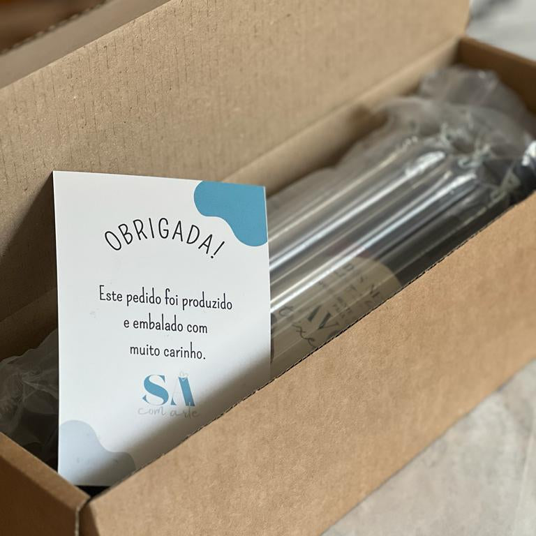 Garrafa de Vinho com Rótulo Personalizado