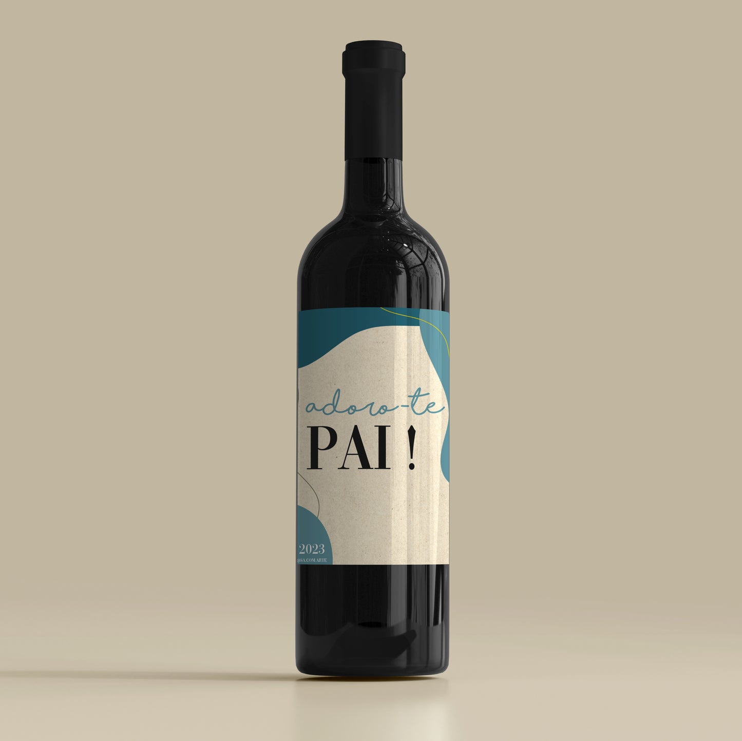 Garrafa de Vinho com Rótulo Personalizado