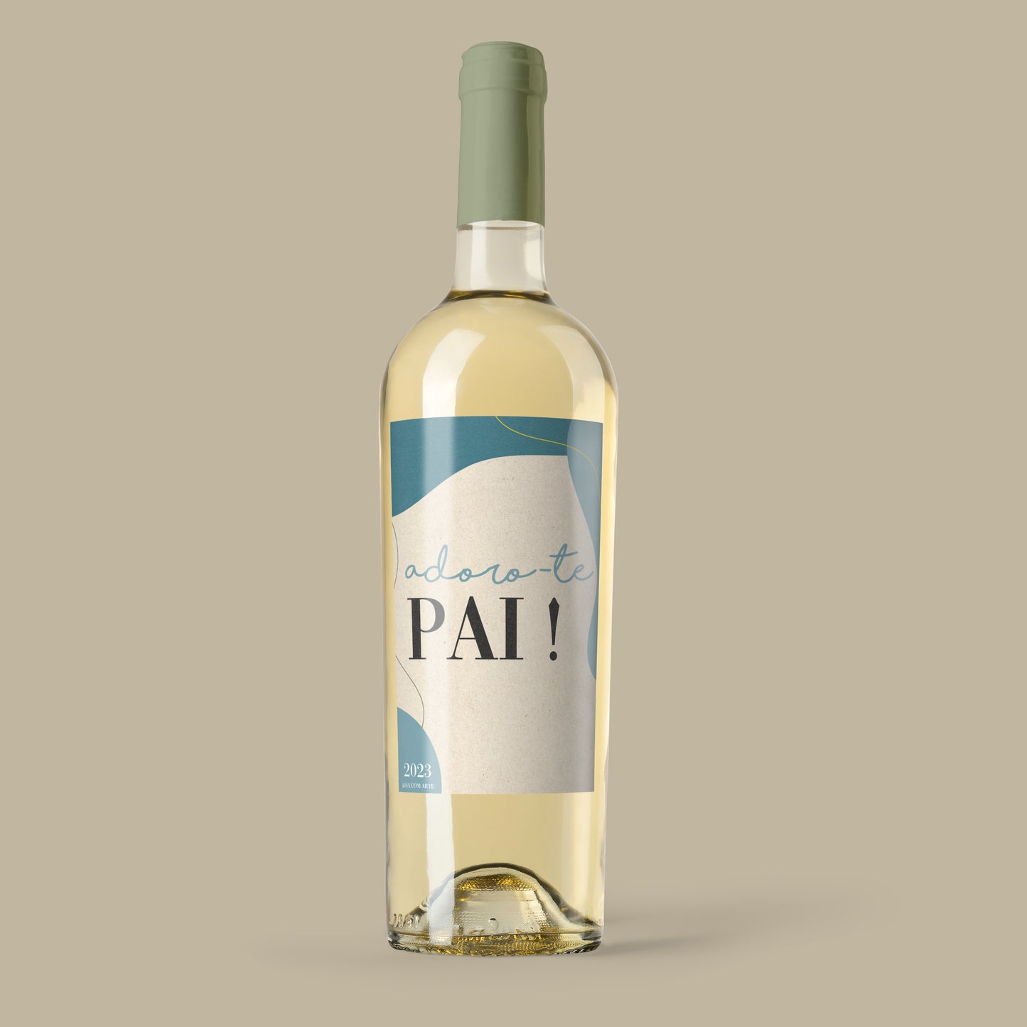 Garrafa de Vinho com Rótulo Personalizado