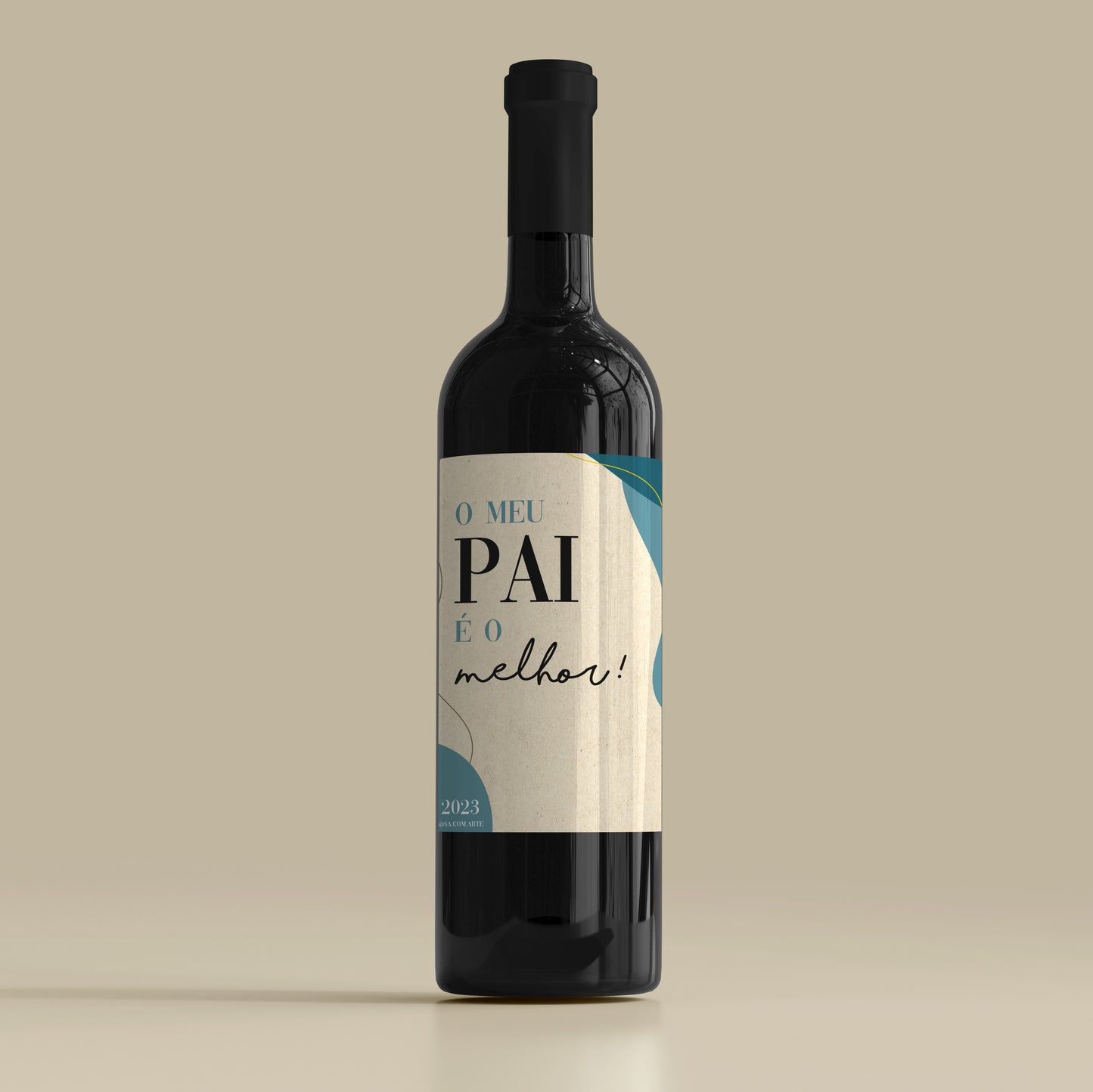 Garrafa de Vinho com Rótulo Personalizado
